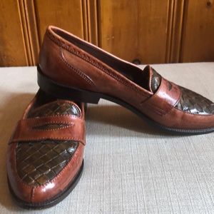 Genuine leather flats